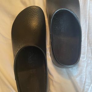 Birkenstocks black leather